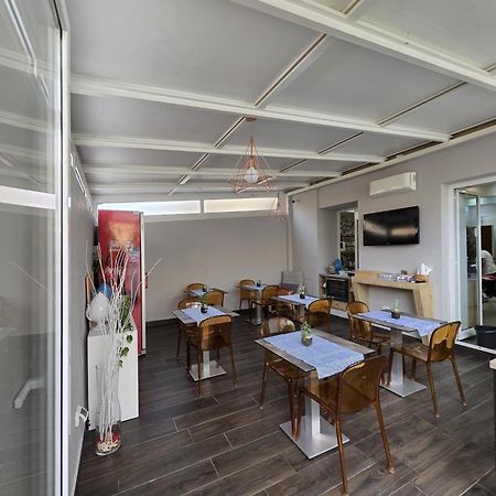 Regina Margherita Suite Naples Exterior photo
