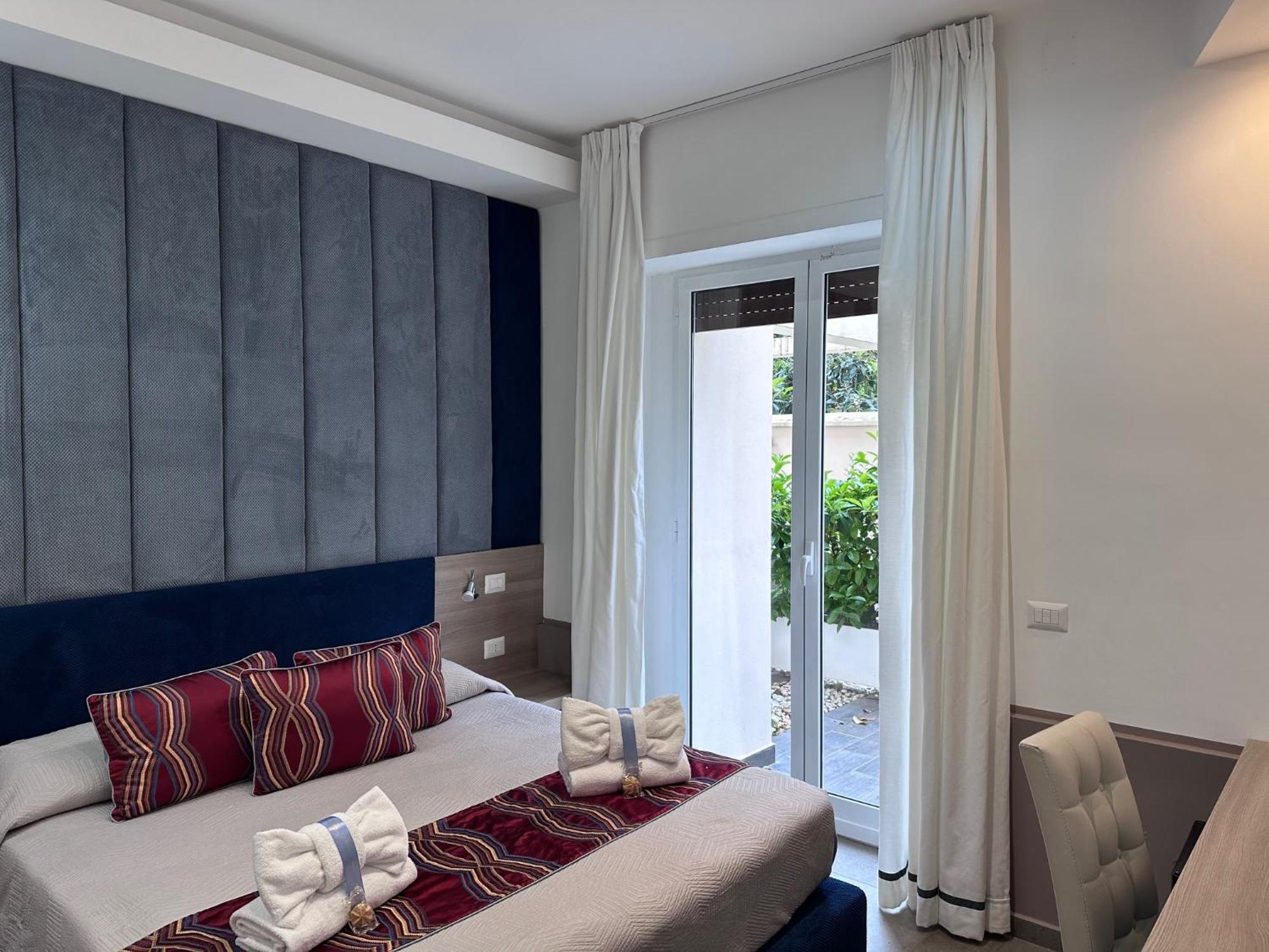 Regina Margherita Suite Naples Exterior photo